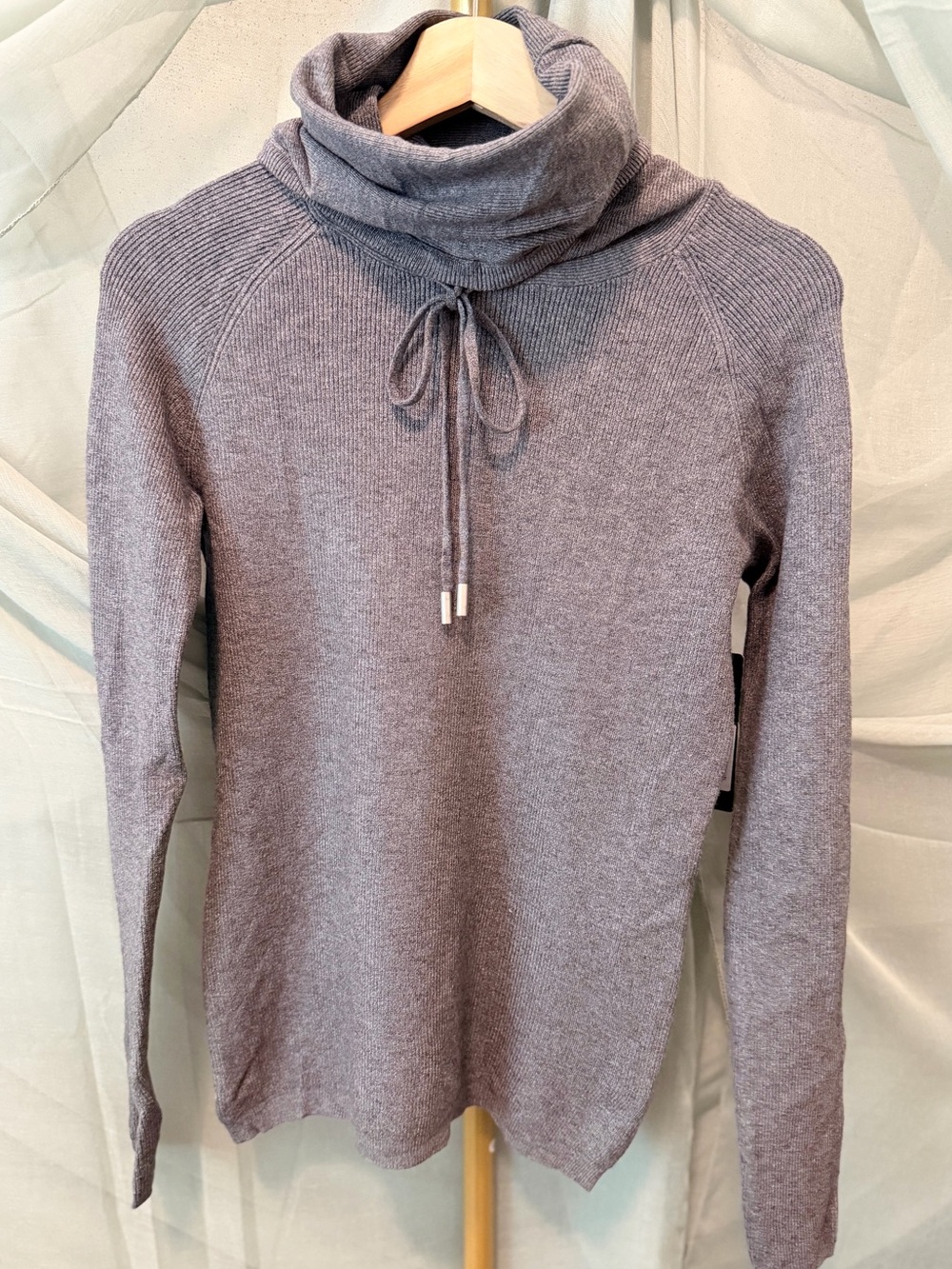 Cyrus Gray Small Ribbed Sweater - Picture 2 of 6